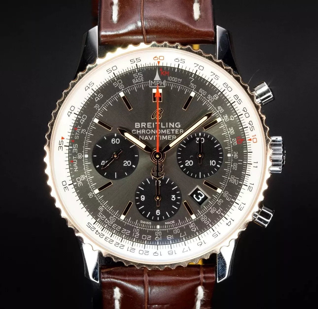 Breitling Navitimer Chronograph B01 43mm UB0121 18Kt Rose Gold Bezel